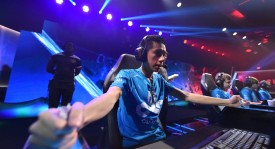 无畏精神闪耀：JDG败北KSG挺进决赛，AG战队强势首战